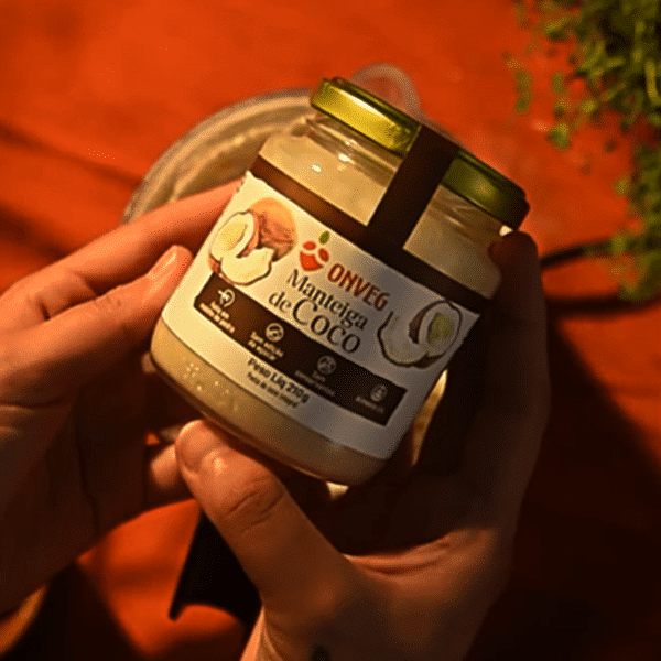 Manteiga de Coco Onveg 210g ambientada