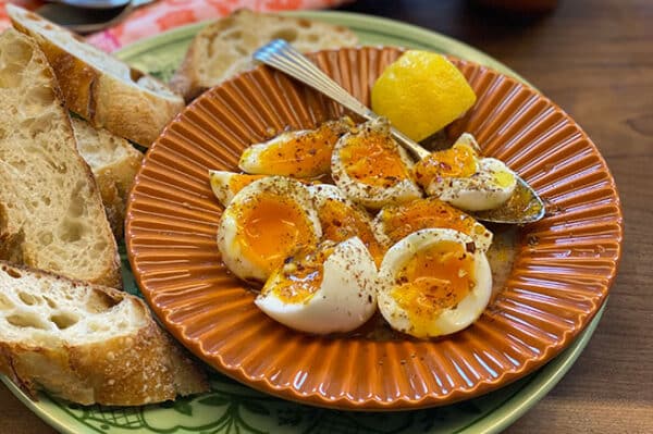Ingredientes da Receita de Ovos Cozidos com Ervas Mediterrâneas