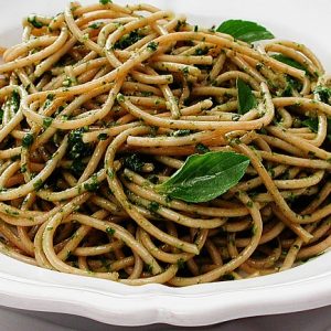 Receita de Espaguete com Pesto de Rúcula