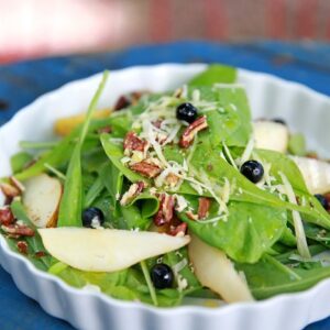 Ingredientes de Salada Jamie Oliver com Rúcula, Agrião, Pera, Noz e Parmesão