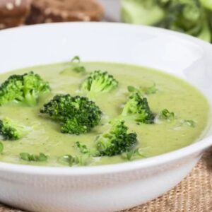 Ingredientes de Sopa Cremosa de Batata e Brócolis