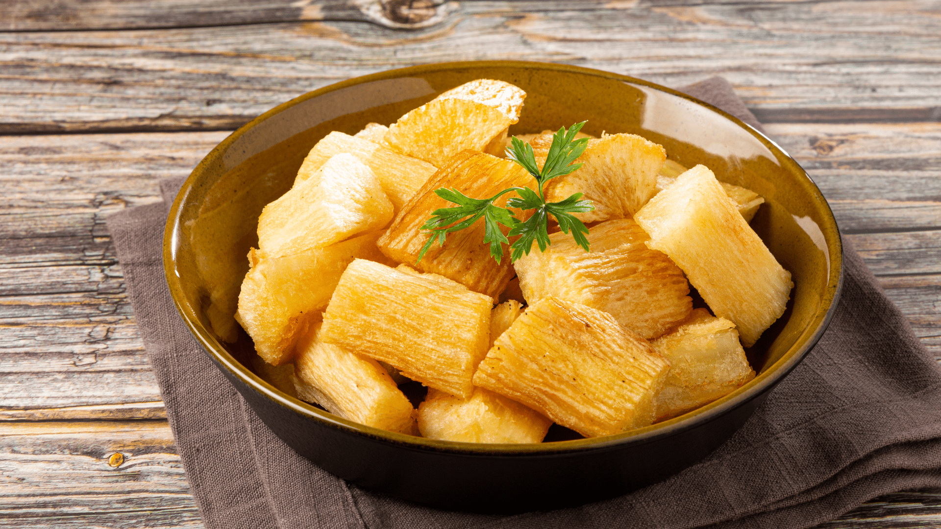 Receita de Mandioca "frita" sem óleo